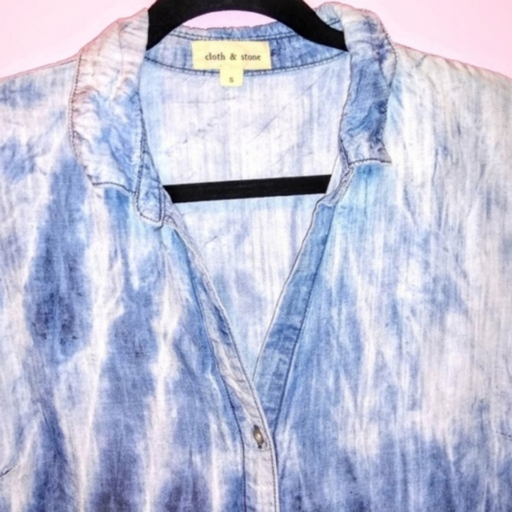 Anthro Cloth & Stone Chambray Tie Dyed Tencel Top - Picture 3 of 8